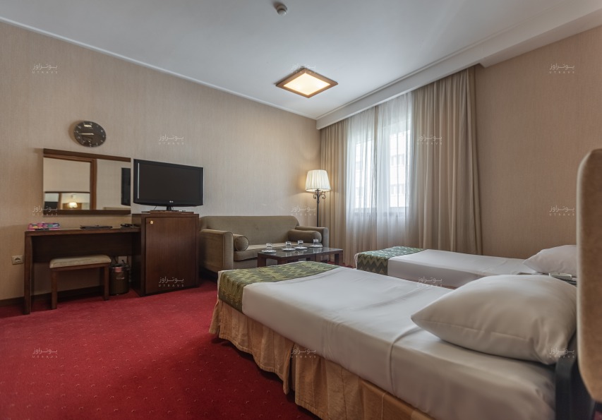 اتاق دو تخته توئین هتل فردوس مشهد